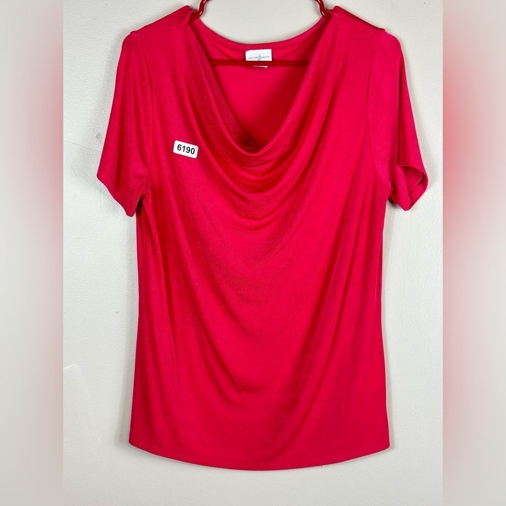 Jaclyn smith large 20 p2p 26” length with stretch. Great preowned condition